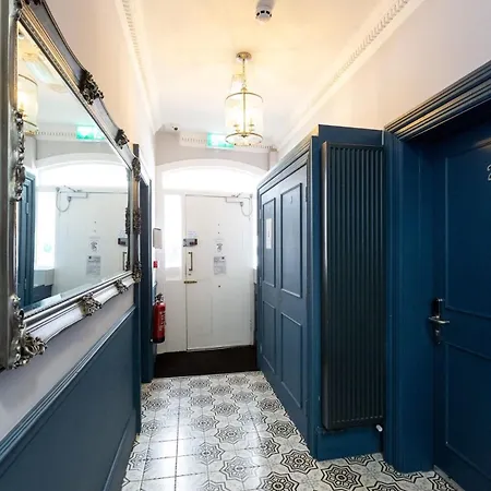 Superb Seafront Apartment