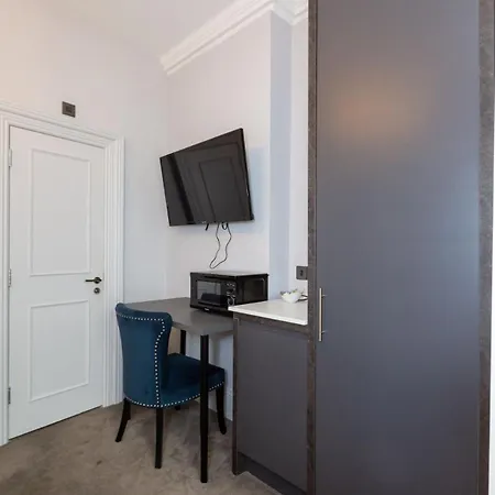 Superb Seafront Apartamento *